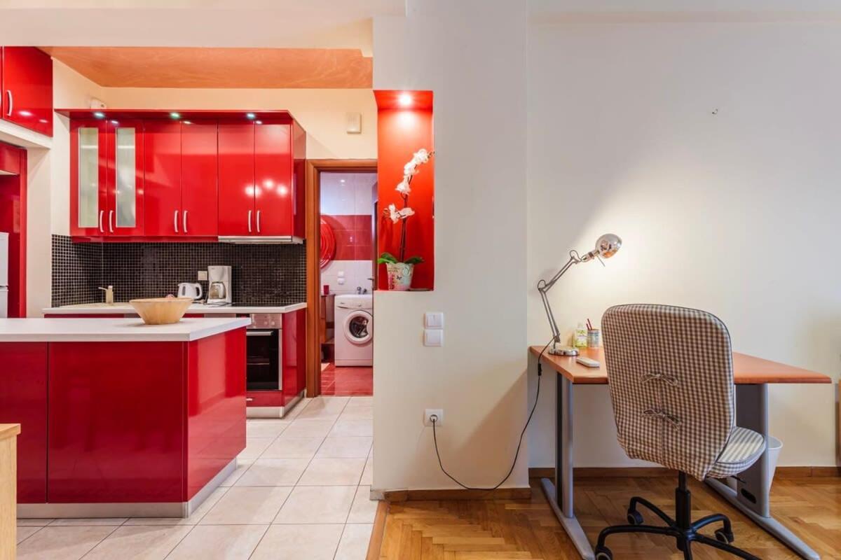 Athens Strawberry Hideaway - City Chic Retreat Экстерьер фото